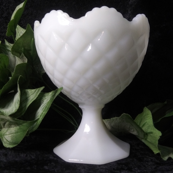 Napco Other - Napco Milk Glass Vase